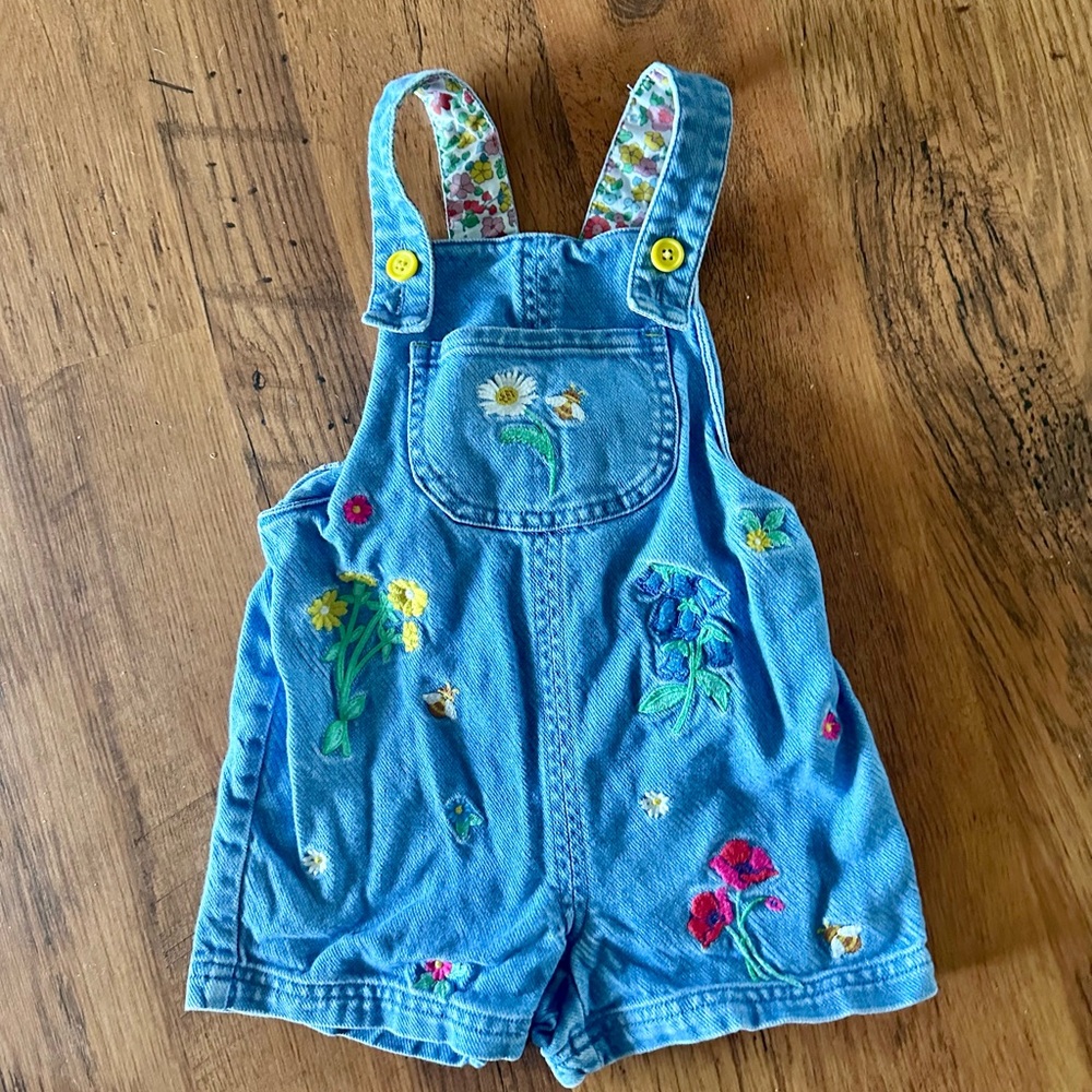 Mini Boden Embroidered Shorts Overalls Size 2-3